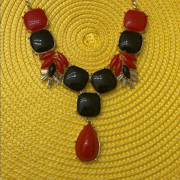 Amrita Singh Peyton Statement Necklace Red & Black - Picture 2 of 3